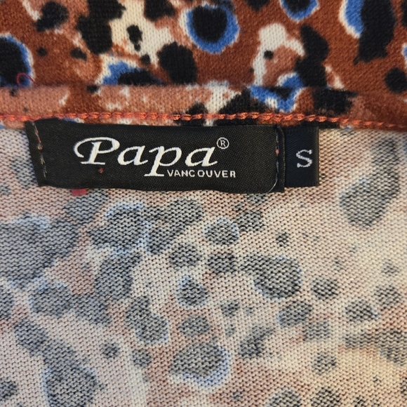 Papa Elegant Multicolor Floral Blouse With Criss Cross Neck Size Small - Picture 5 of 5